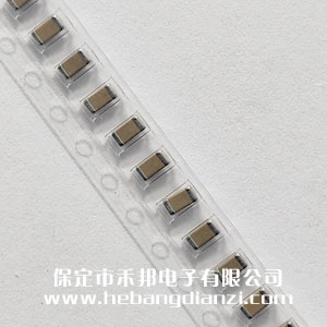 �߉����220pF 1KV